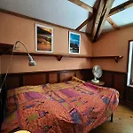 度假居 Spacious With Pool And Sea Views *