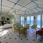 Spacious With Pool And Sea Views 度假居 Villanova