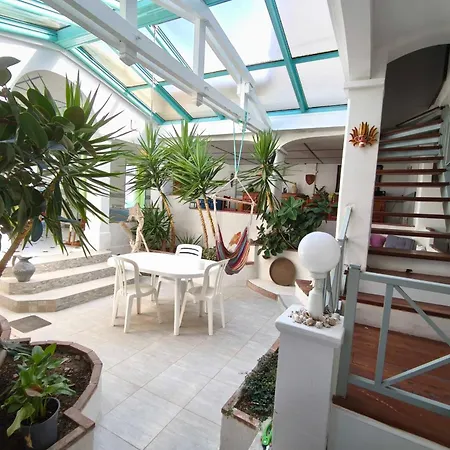 Semesterbostad Spacious With Pool And Sea Views