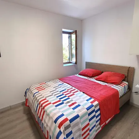 Spacious With Pool And Sea Views Villanova