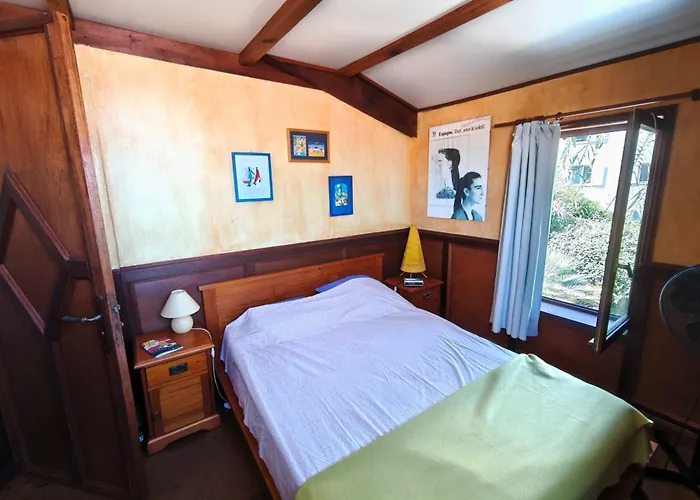 Spacious With Pool And Sea Views *