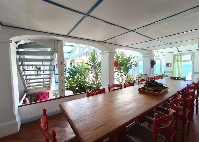 Ferienhaus Spacious With Pool And Sea Views Villanova